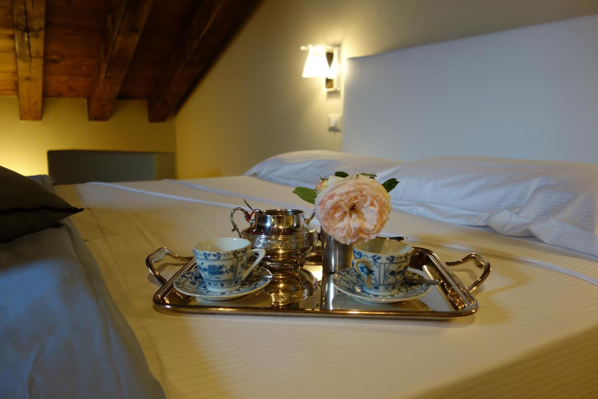 Corte San Luca Apartments Bardolino Rum bild